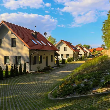 Villa Cztery Luksusowe Na Mazurach, Jezioro Juksty - Sakurarest Sniadowo (Warmian-Masurian)