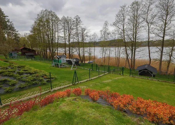 Cztery Luksusowe Na Mazurach, Jezioro Juksty - Sakurarest Sniadowo (Warmian-Masurian)